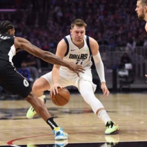 s15竞猜-东契奇贡献极致单打效率 快艇G2将会如何调整？