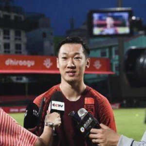 国脚未开练蒿俊闵蒋光太受伤 国足或增补徐新郑铮